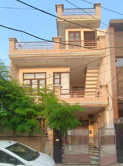 150 square yards double storey house for sale in BRS Nagar